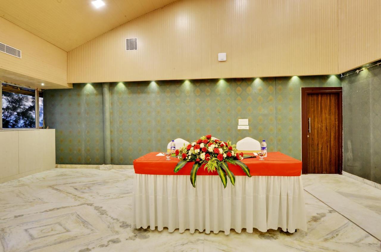 Manpho Bell Hotel & Convention Center Bangalore Dış mekan fotoğraf